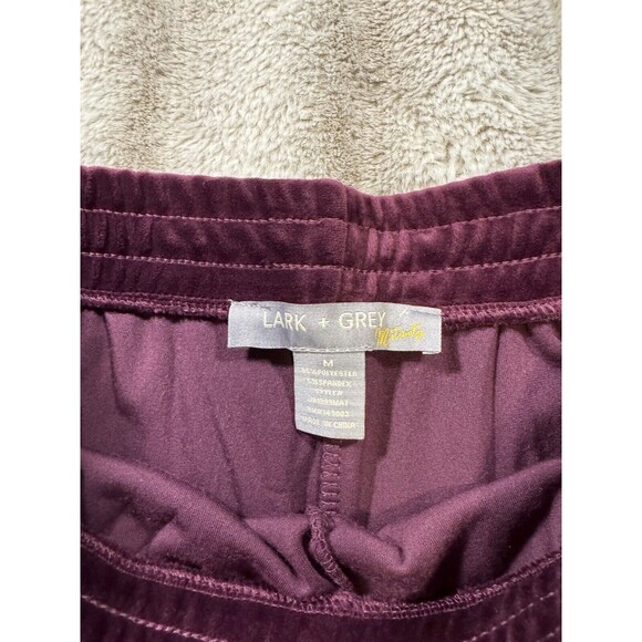 Lark + Grey Maternity Burgundy Sweat Pants Size Medium - Picture 7 of 9